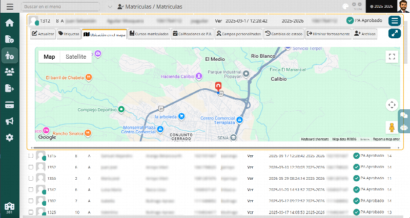Ficha de matrícula del estudiante en educa.city: pestañas de datos, ubicación georreferenciada, campos personalizados y archivos electrónicos.